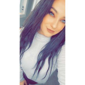 Meet your Posher, Devyn